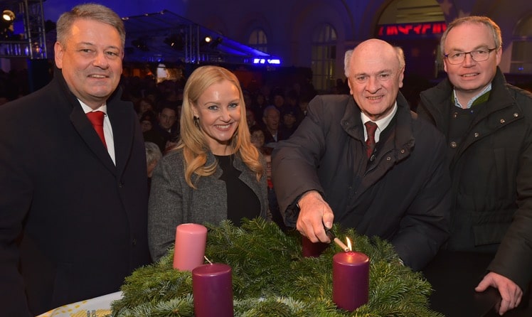 Andrä Rupprechter, Verena Scheitz, Erwin Pröll und Stephan Pernkopf © NLK Burchhart