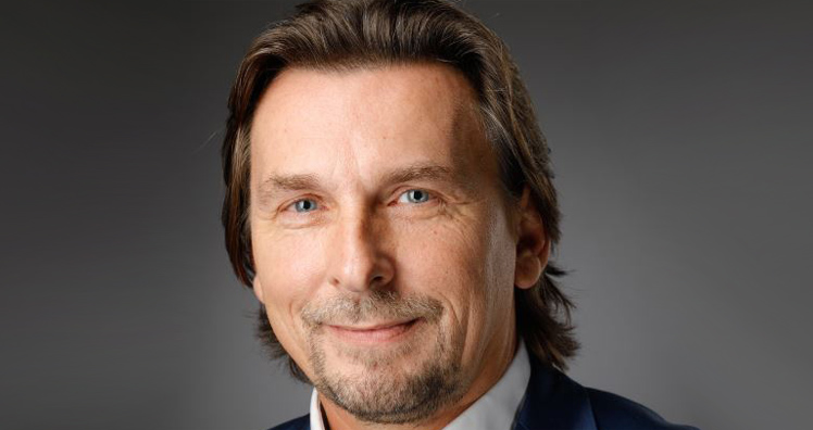 © Samsung © Samsung