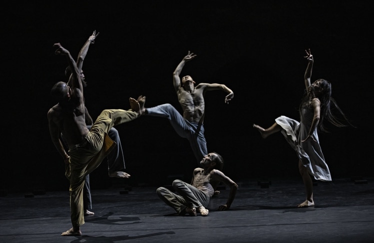 20_AkramKhanCompany_OutwittingtheDevil(c)Jean-LouisFernandez_05