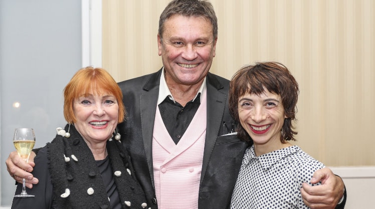 V.l.n.r.: Chris Lohner, Michael Lakner und Ruth Brauer-Kvam bei der Premierenfeier der "Fledermaus" © LEADERSNET/R.Eipeldauer