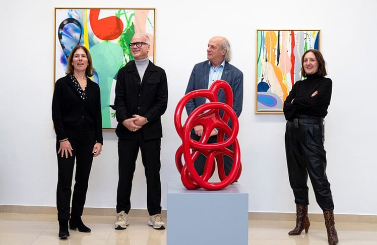 V.l.n.r.: Freuen sich über die gelungene Ausstellungseröffnung: Susie Gschwenter, Mario Dalpra, Eröffnungsredner Leopold Kogler und Marina Papanikolaou-Rodler ©rodlergschwentergallery