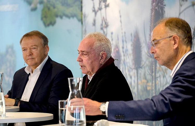 V.l.n.r. Johann Marchner, Dietmar Eberle und Heimo Scheuch im Gespräch über die Erfolgsgeschichte des Prinzips 2226® ©leadersnet.at / G. Langegger