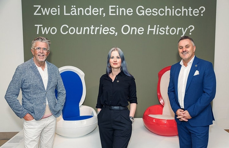 V.l.n.r. Gerhard Krispl (Leadersnet-Art), Petra Reiner (Leitung Möbelmuseum Wien) und Mag. Klaus Panholzer (Geschäftsführer der Schönbrunn Group) © leadersnet.at / A. Felten