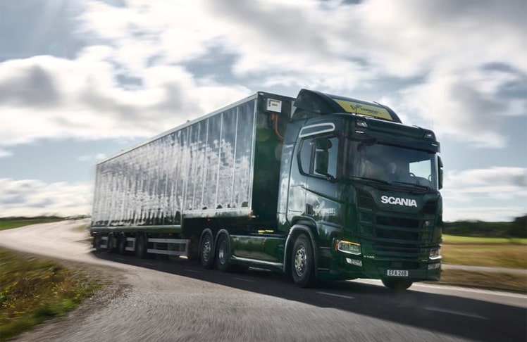 Solar-Lkw im Testlauf: Freie Flächen zur Solarenergie-Produktion genutzt © Scania  Group