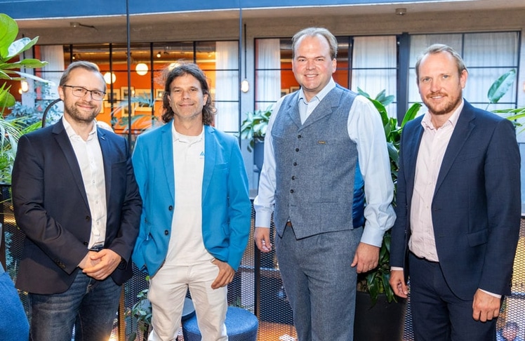 V.l.n.r.: Marcus Jahn, Unit Leader Battery Technologies bei AIT Austrian Institute of Technology, Nikolaus Mayerhofer, Gründer & CTO Aviloo Battery Diagnostics, Hauke Hinrichs, CEO Smatrics und Thomas Haid, Managing Director Saubermacher Battery Services GmbH.© SMATRICS