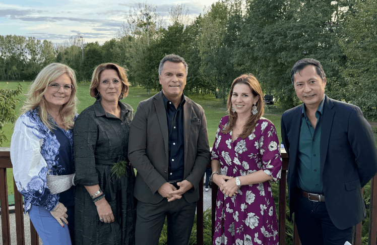 V.l.n.r.: Monica Rintersbacher, GF Leitbetriebe Austria, Elke Berger, HR Chefin RLB NÖ-Wien, Erich Steinreiber, CEO ISS, Carmen Jeitler-Cincelli, Nationalrätin, Kwang Min Rhee, Präsident Golf & Country Club Brunn © LEADERSNET