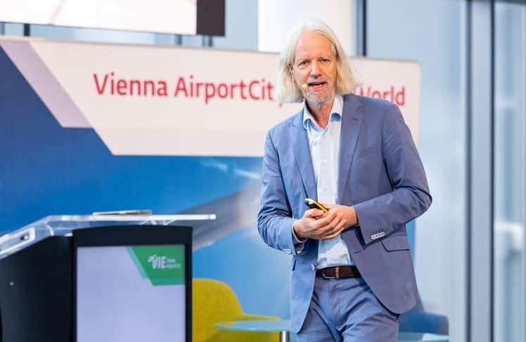 Sebastian Kummer von der Universität Wien bei seinem Vortrag © Martin Steiger 