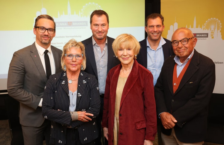 V.l.n.r.: Markus Geyer, Dagmar Lang, Armin Bonelli, Helene Karmasin, Andreas Martin und Mariusz Jan Demner © Katharina Schiffl