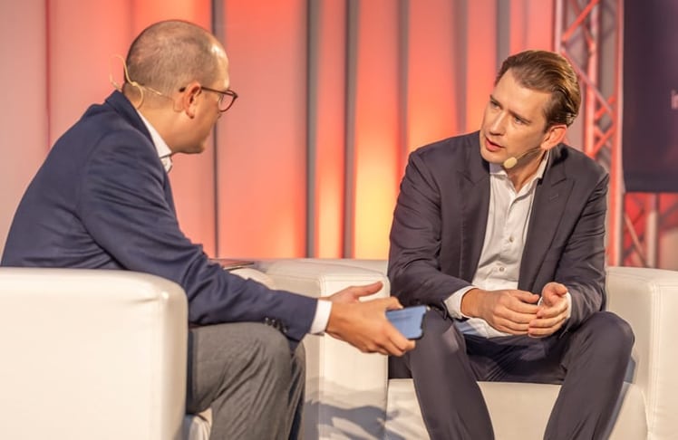 Sebastian Kurz (rechts) im Gespräch mit Niko Jilch