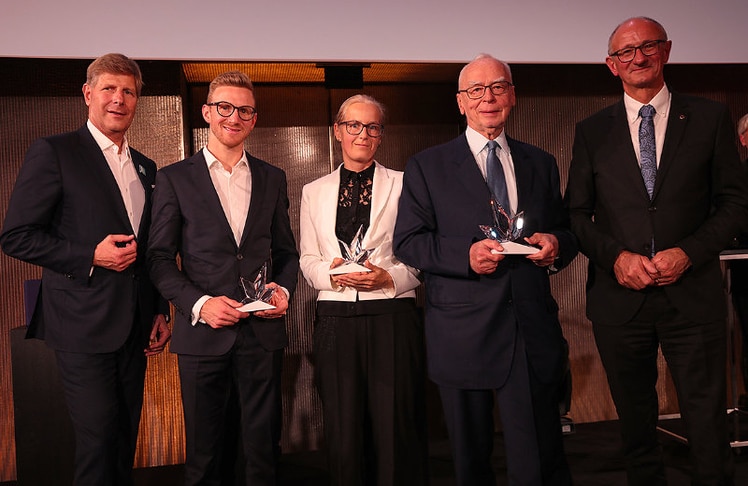 V.l.n.r.: Julian Hadschieff, Jakob Schubert, Andrea Fischer, Klaus Ortner und Anton Mattle © LEADERSNET/G. Langegger