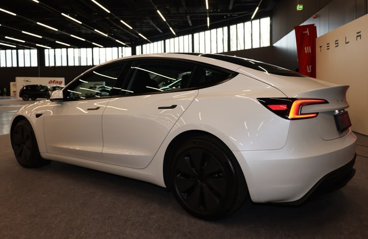 Besonders schlecht schneidet im aktuellen TÜV-Report das Tesla Model 3 ab