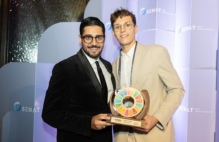 Mahdi Allagha (Mitglied der Geschäftsleitung, Senat der Wirtschaft) und Tobias Memminger (Westfield Shopping City Süd, Gewinner Austrian SDG-Award Kategorie Special Award)