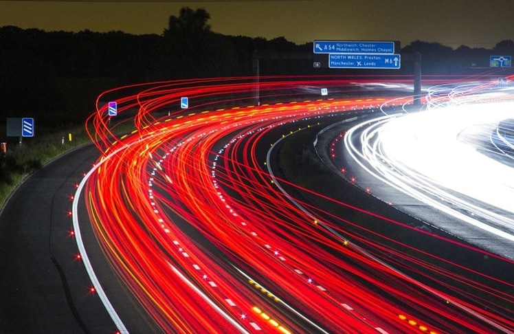 Neues KI-System könnte die Sicherheit auf Autobahnen deutlich erhöhen (Symbolbild)