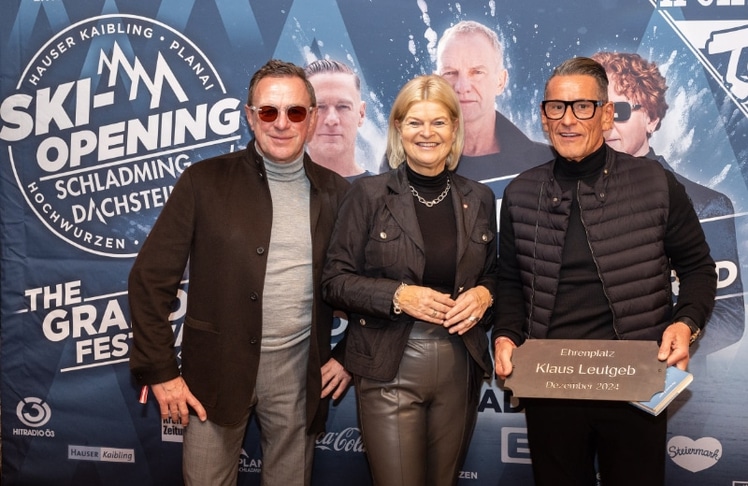 V.l.n.r.: ÖFB-Teamchef Ralf Rangnick, Verteidigungsministerin Klaudia Tanner und Veranstalter Klaus Leutgeb (Leutgeb Entertainment Group) beim Auftakt des Konzertwochenendes © Harald Steiner