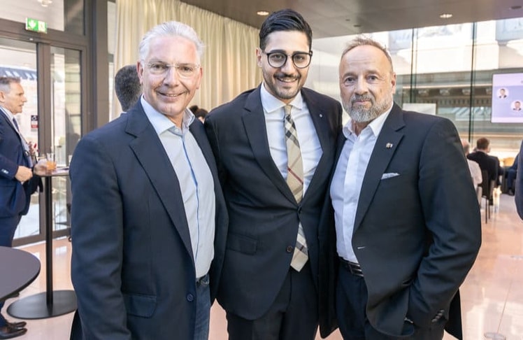 V.l.n.r.: Paul Leitenmüller, Mahdi Allagha und Ralf-Wolfgang Lothert © LEADERSNET/S. Kollerics