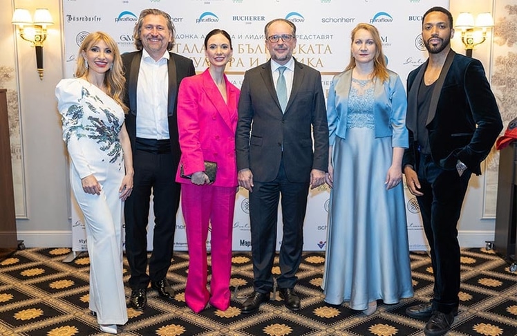 V.l.n.r. Donka Angatscheva, Andreas Schager, Liudmila Konovalova, Bundesminister Alexander Schallenberg, Botschafterin i.E. Desislava Naydenova-Gospodinova und César Sampson ©René Brunhölzl