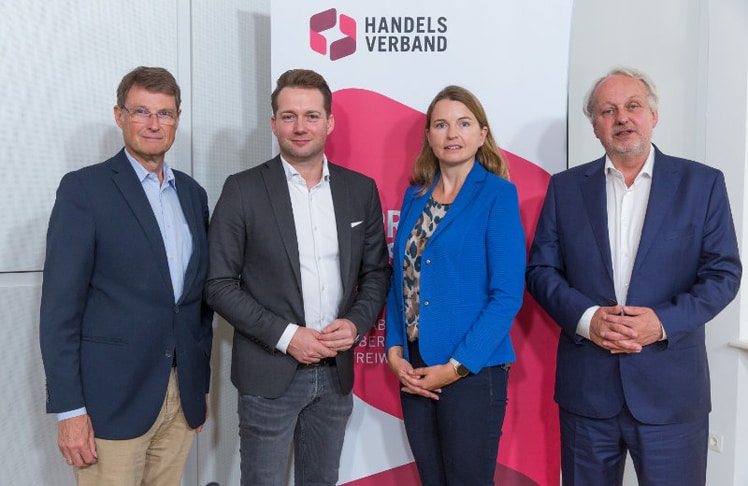 V.l.n.r.: Norbert Scheele, C&A, Rainer Will, Handelsverband, Susanne Eidenberger, Bellaflora und Andreas Kreutzer, Kreutzer Fischer Partner © LEADERSNET/D. Mikkelsen