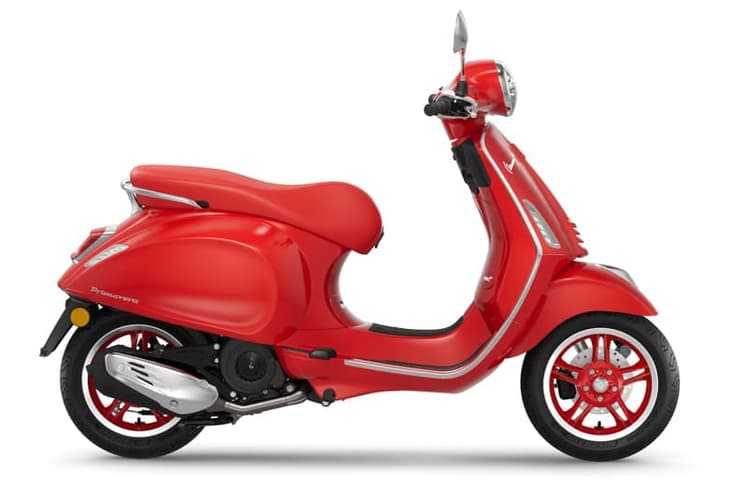 Die (Vespa Primavera) RED 125 © www.vespa.at/Faber GmbH