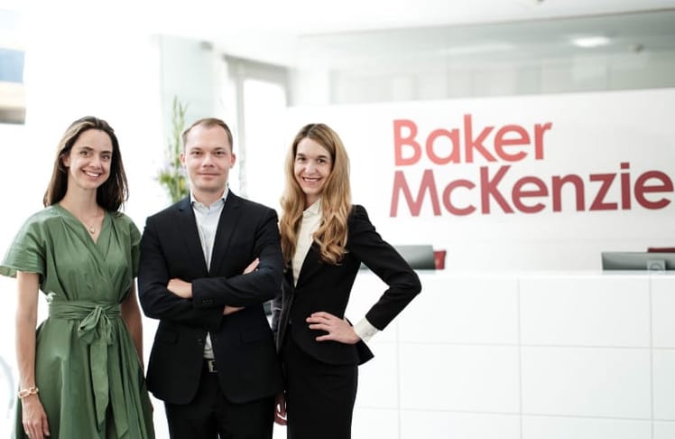 V.l.n.r.: Claudia Fochtmann-Tischler, Robert Wippel und Désirée Prantl © Baker McKenzie