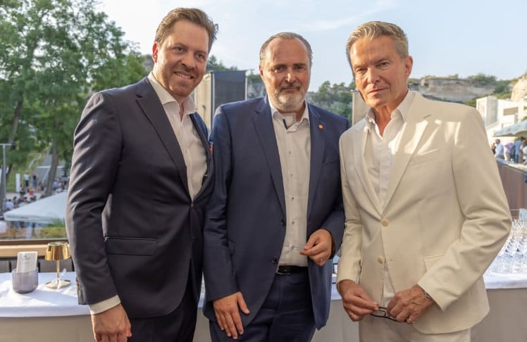 V.l.n.r.: Daniel Serafin, Hans Peter Doskozil und Alfons Haider © LEADERSNET/S. Oblak