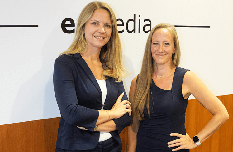 Iris Einwaller, geschäftsführende Gesellschafterin der epmedia Werbeagentur (l.) und Sandra Hochleitner, Geschäftsführerin von RESH Advisory (r.) © epmedia Werbe