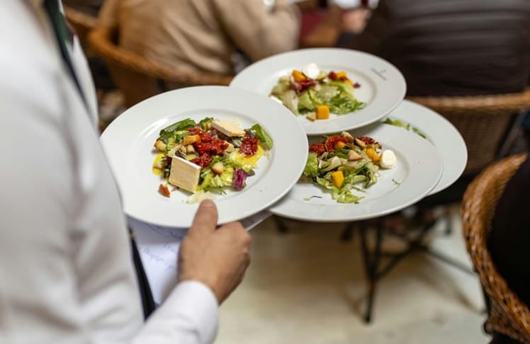 Über das Vermögen der KaBB Gastro GmbH wurde am 30. Oktober 2024 beim Landesgericht Linz ein Sanierungsverfahren ohne Eigenverwaltung eröffnet. (Symbolbild) © Pexels/Matheus Bertelli