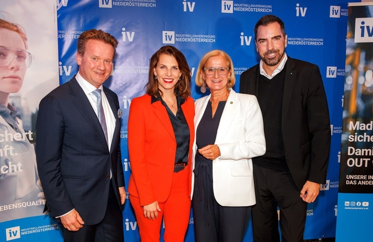 V.l.n.r.: IV-Präsident Georg Knill, Bundesministerin Karoline Edtstadler, Landeshauptfrau Johanna Mikl-Leitner und IV-NÖ-Präsident Kari Ochsner © IV NÖ/Marius Höfinger